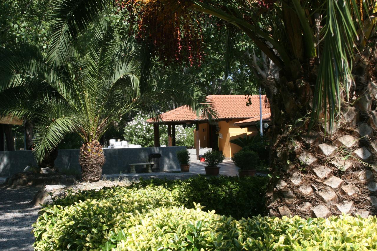 Marina Di Rossano Village Club Exterior photo